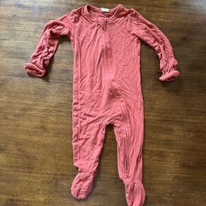 Kate Quinn Bamboo Rhubarb Footie • 6-9 Months